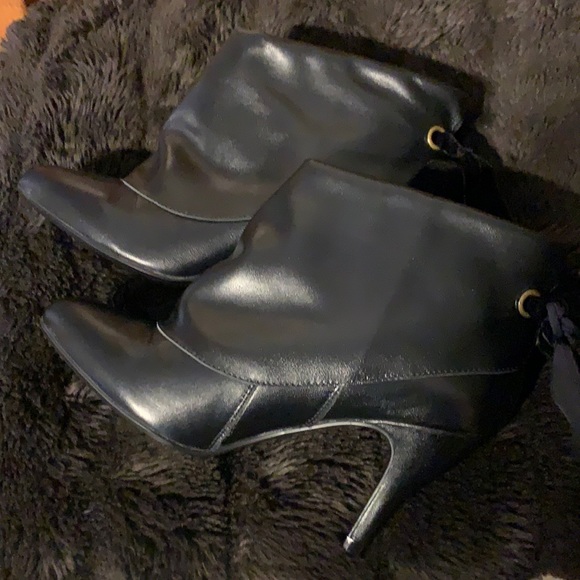 Booties - Picture 4 of 7